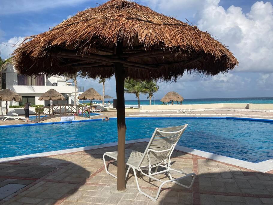 Cancun Oceanfront, Entire Apartment Kültér fotó