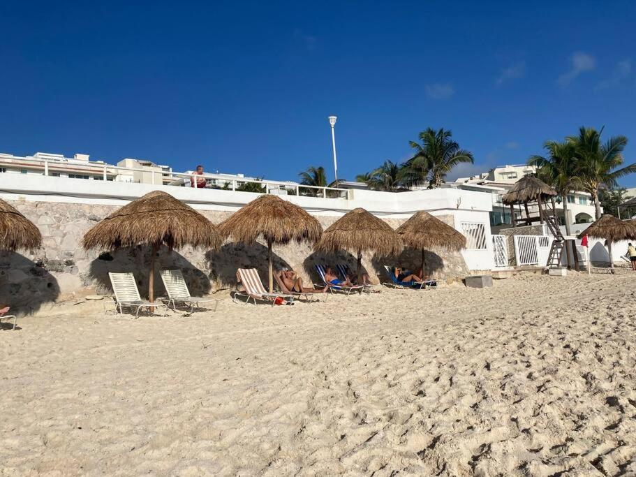 Cancun Oceanfront, Entire Apartment Kültér fotó