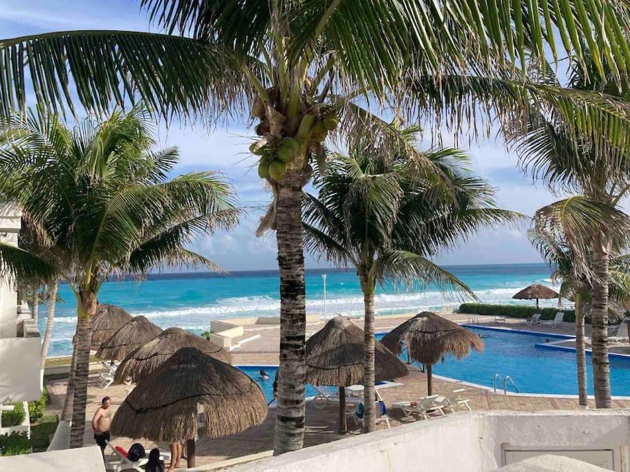 Cancun Oceanfront, Entire Apartment Kültér fotó
