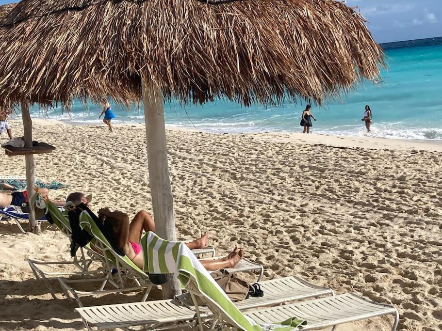 Cancun Oceanfront, Entire Apartment Kültér fotó