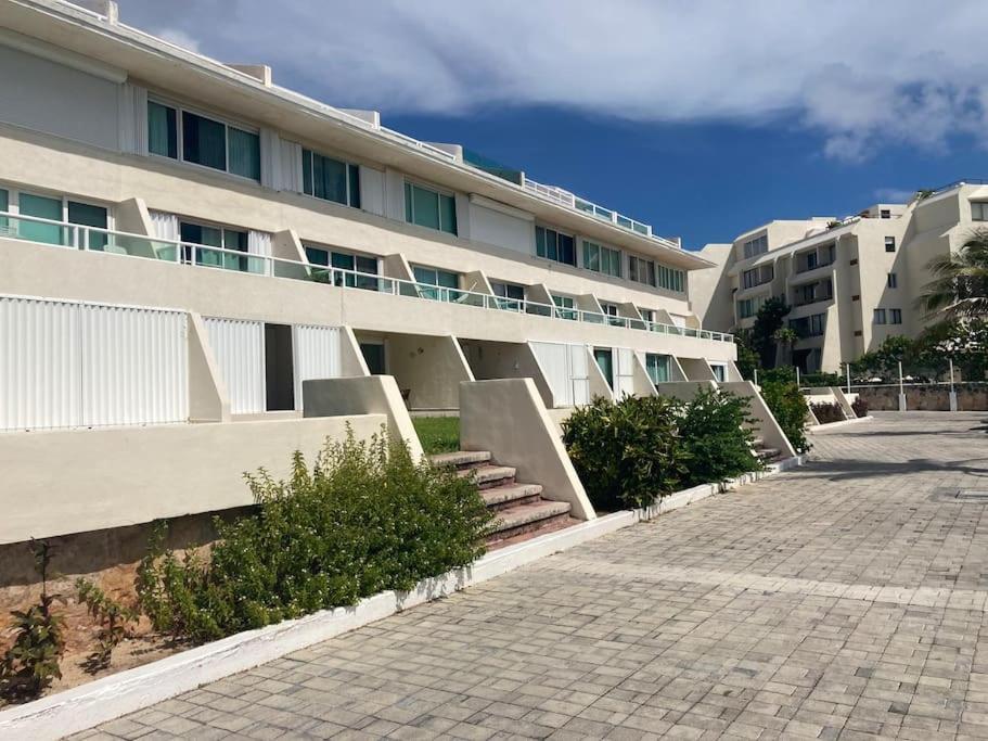 Cancun Oceanfront, Entire Apartment Kültér fotó